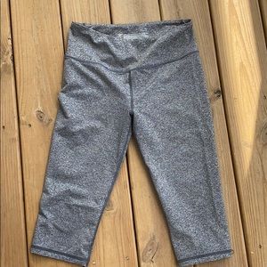 Victoria Secret cropped legging M